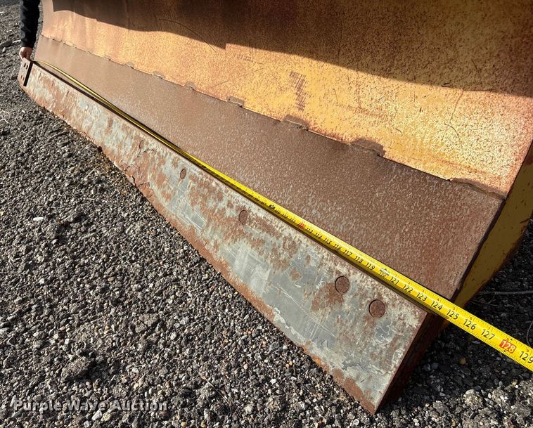 image for item ET4081 1992 Ford L8000 dump truck