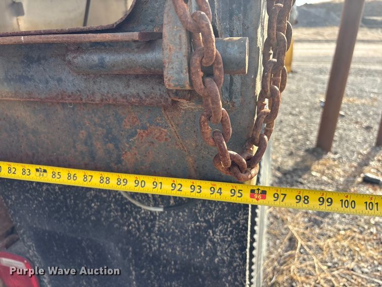 image for item ET4081 1992 Ford L8000 dump truck