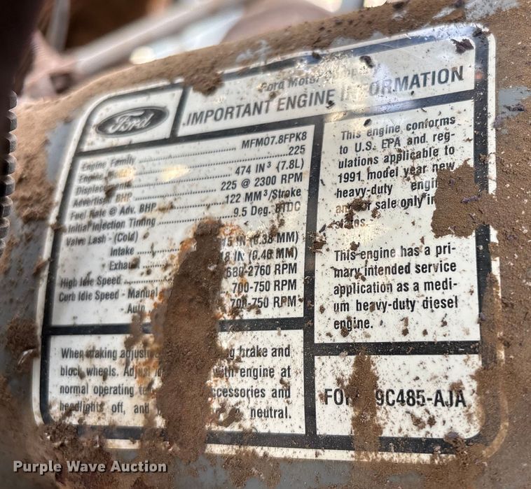 image for item ET4081 1992 Ford L8000 dump truck