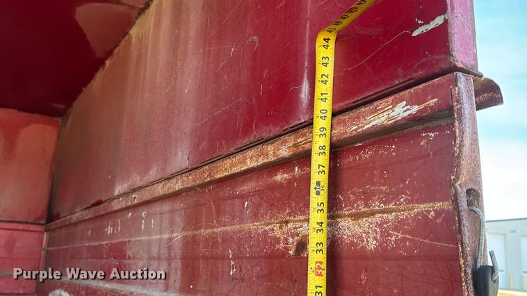 image for item ET4085 2000 Chevrolet C3500 chipper pickup truck