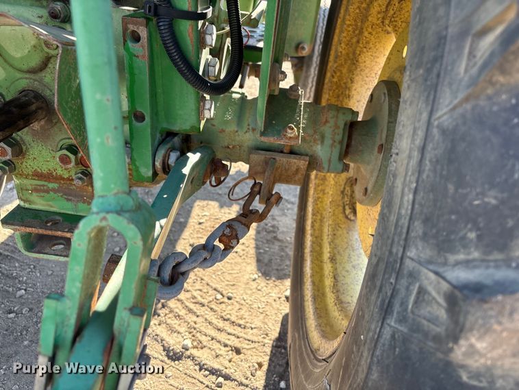 image for item ET4087 John Deere 750 MFWD tractor