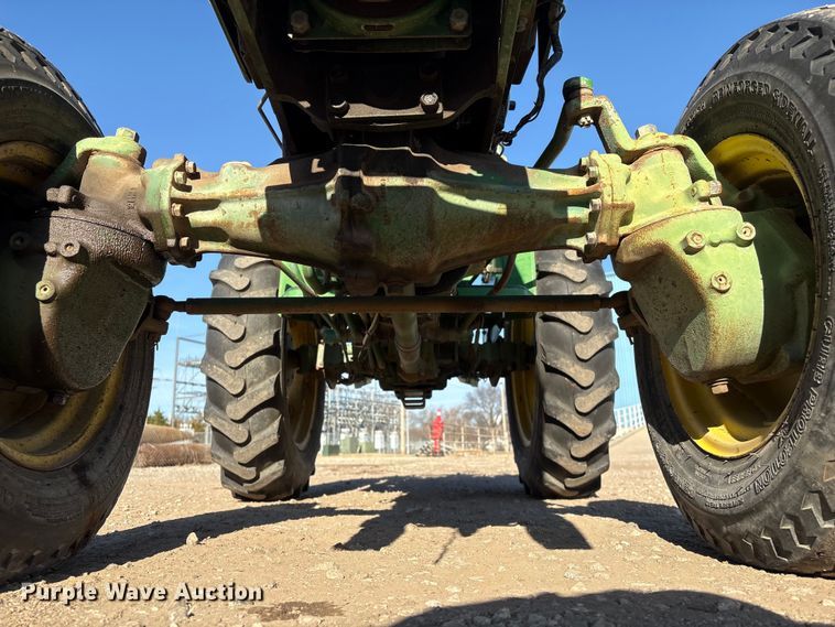 image for item ET4087 John Deere 750 MFWD tractor