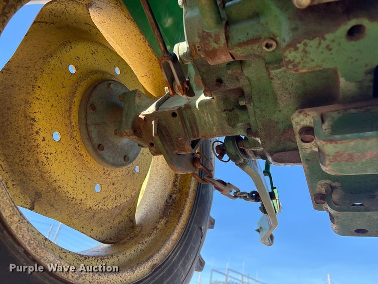 image for item ET4087 John Deere 750 MFWD tractor