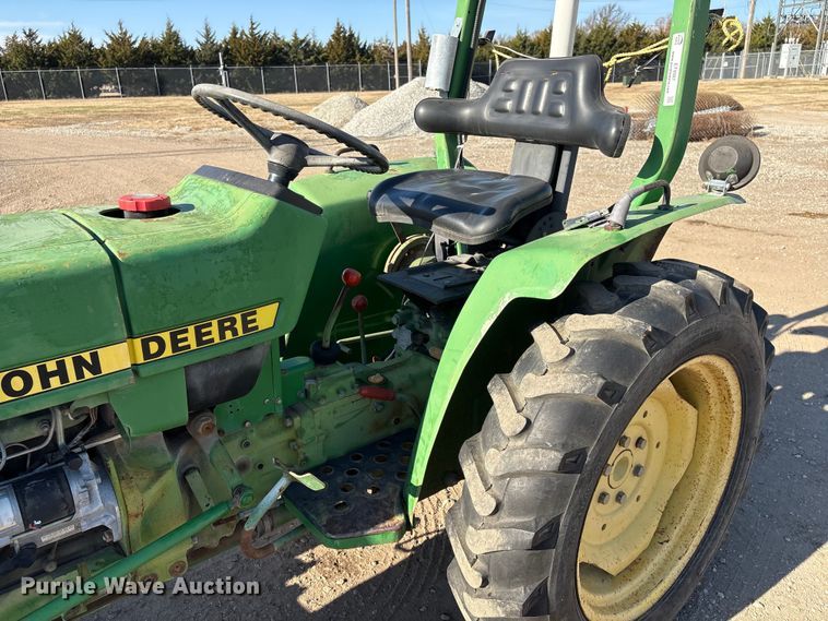image for item ET4087 John Deere 750 MFWD tractor
