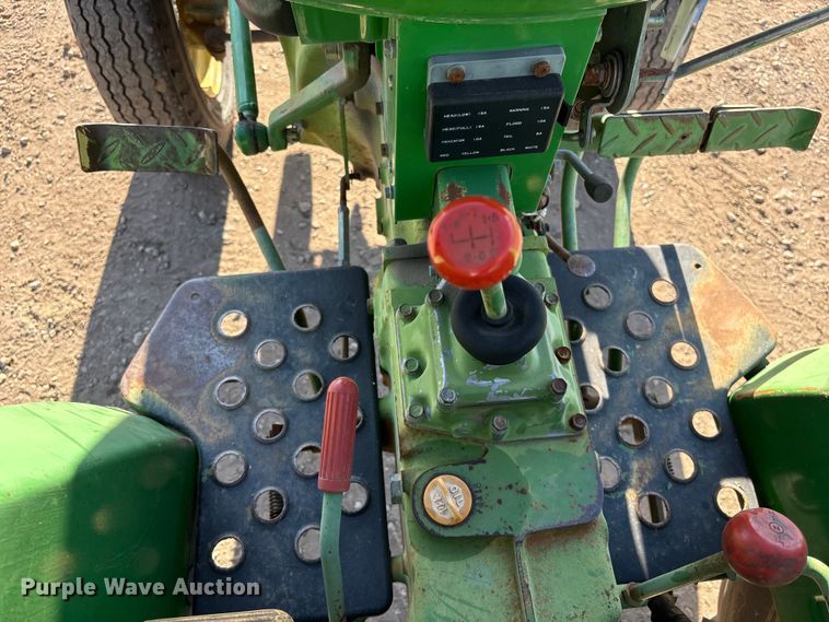 image for item ET4087 John Deere 750 MFWD tractor