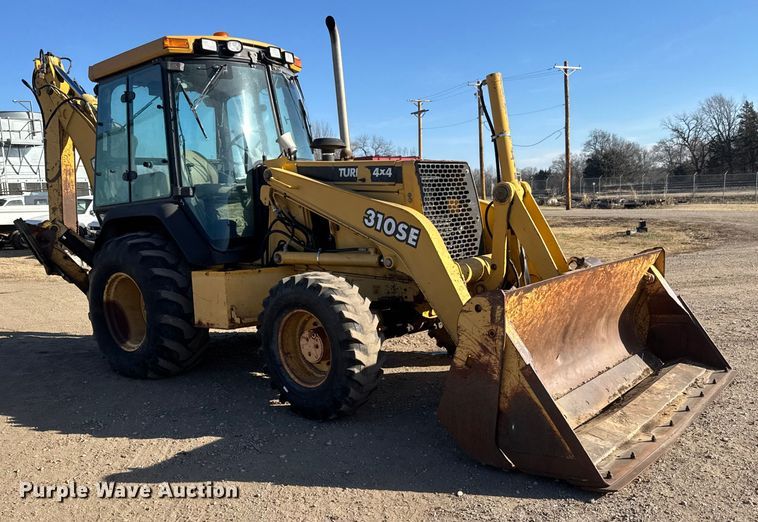 image for item ET4088 1998 John Deere 310SE tractor