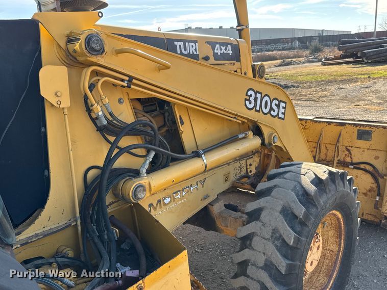 image for item ET4088 1998 John Deere 310SE tractor