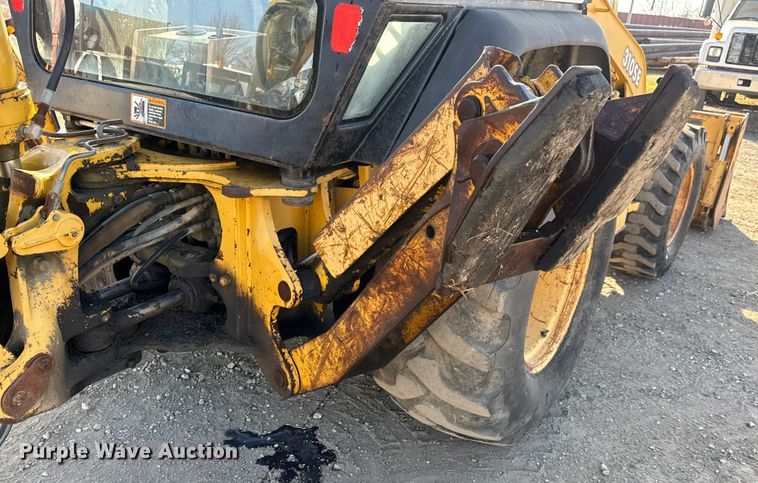 image for item ET4088 1998 John Deere 310SE tractor