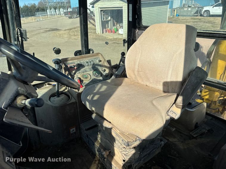 image for item ET4088 1998 John Deere 310SE tractor