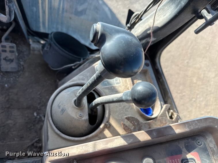 image for item ET4088 1998 John Deere 310SE tractor