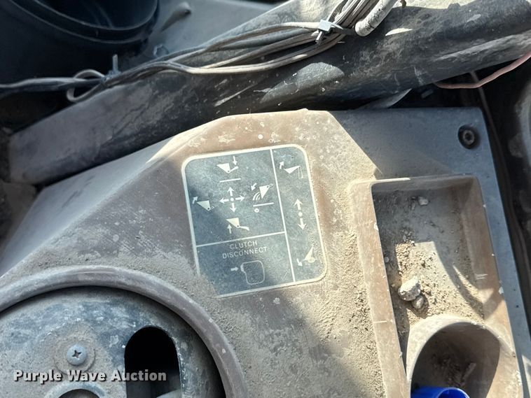 image for item ET4088 1998 John Deere 310SE tractor