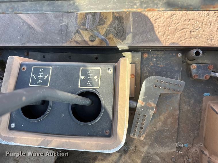 image for item ET4088 1998 John Deere 310SE tractor