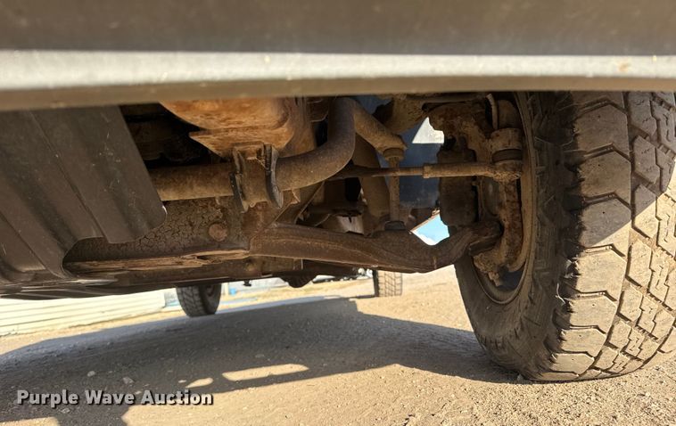 image for item ET4089 2002 Chevrolet Silverado 2500HD pickup truck