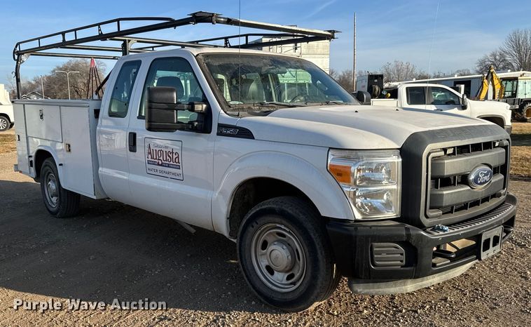 image for item ET4090 2013 Ford F350 Super Duty Ext. Cab utility bed pickup truck