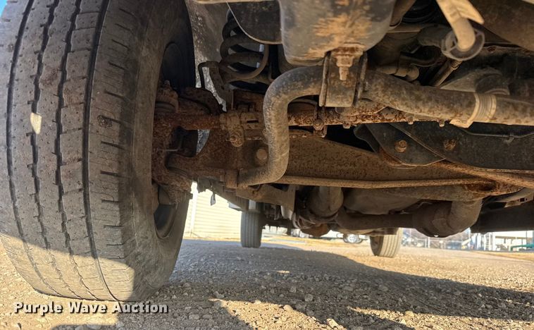 image for item ET4090 2013 Ford F350 Super Duty Ext. Cab utility bed pickup truck