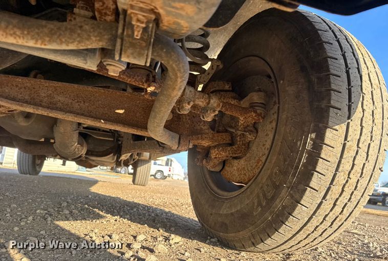 image for item ET4090 2013 Ford F350 Super Duty Ext. Cab utility bed pickup truck