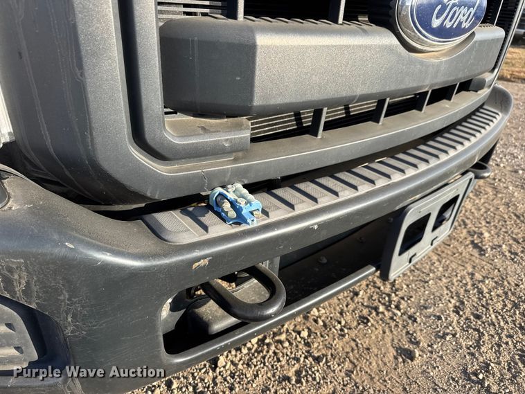 image for item ET4090 2013 Ford F350 Super Duty Ext. Cab utility bed pickup truck