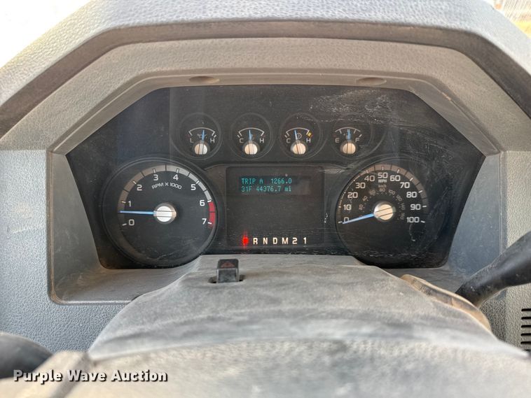 image for item ET4090 2013 Ford F350 Super Duty Ext. Cab utility bed pickup truck