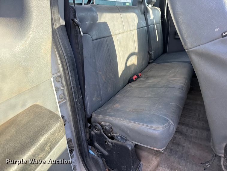 image for item ET4090 2013 Ford F350 Super Duty Ext. Cab utility bed pickup truck