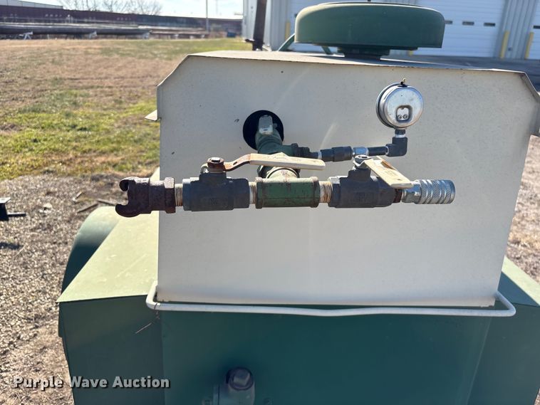 image for item ET4092 Sullivan 150 Sulliscrew air compressor