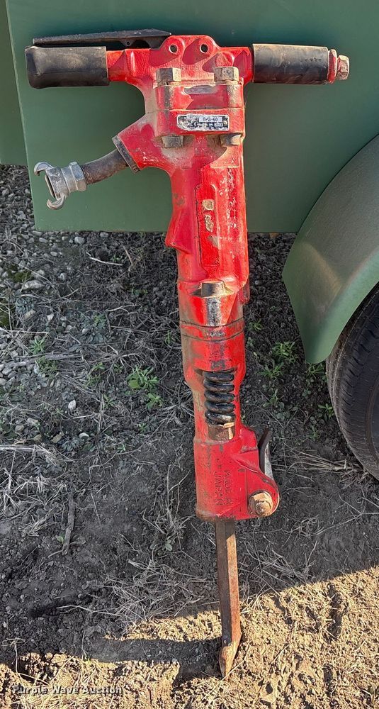 image for item ET4092 Sullivan 150 Sulliscrew air compressor