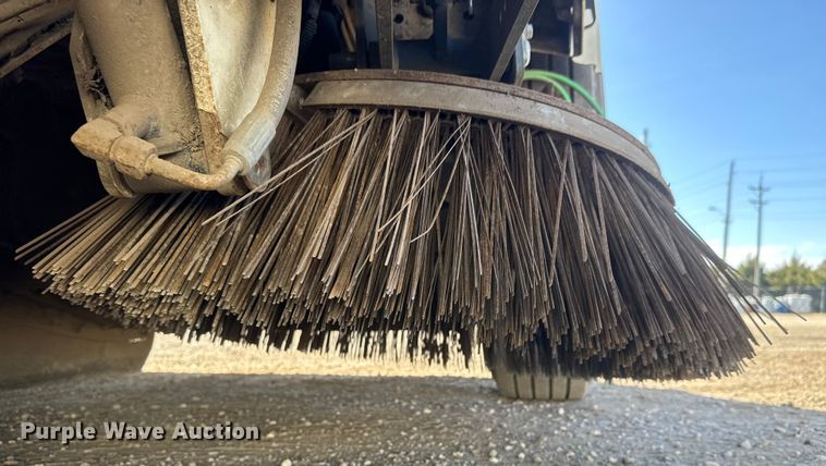 image for item ET4093 2009 Elgin Pelican Series NP street sweeper