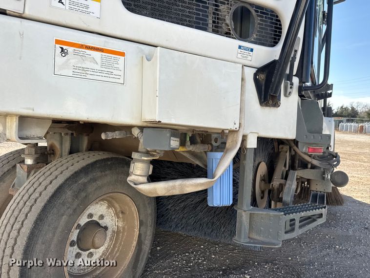 image for item ET4093 2009 Elgin Pelican Series NP street sweeper