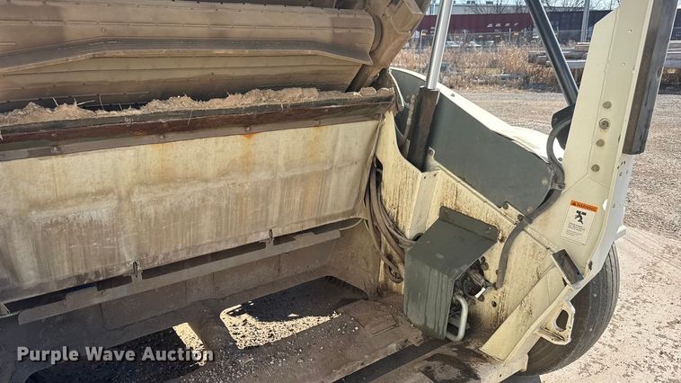 image for item ET4093 2009 Elgin Pelican Series NP street sweeper