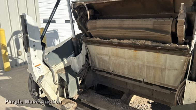 image for item ET4093 2009 Elgin Pelican Series NP street sweeper