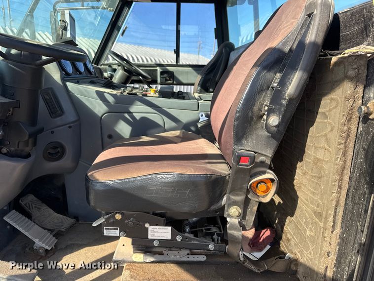 image for item ET4093 2009 Elgin Pelican Series NP street sweeper