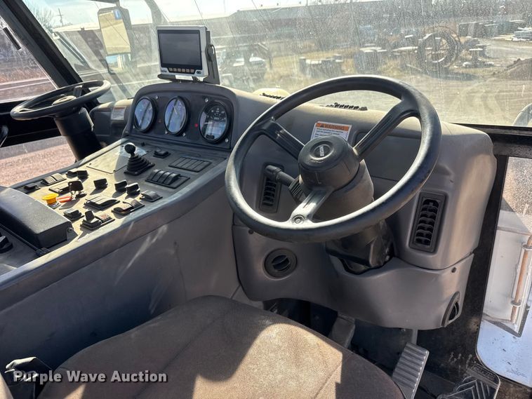 image for item ET4093 2009 Elgin Pelican Series NP street sweeper