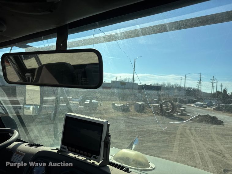 image for item ET4093 2009 Elgin Pelican Series NP street sweeper