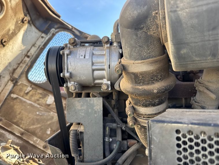 image for item ET4093 2009 Elgin Pelican Series NP street sweeper