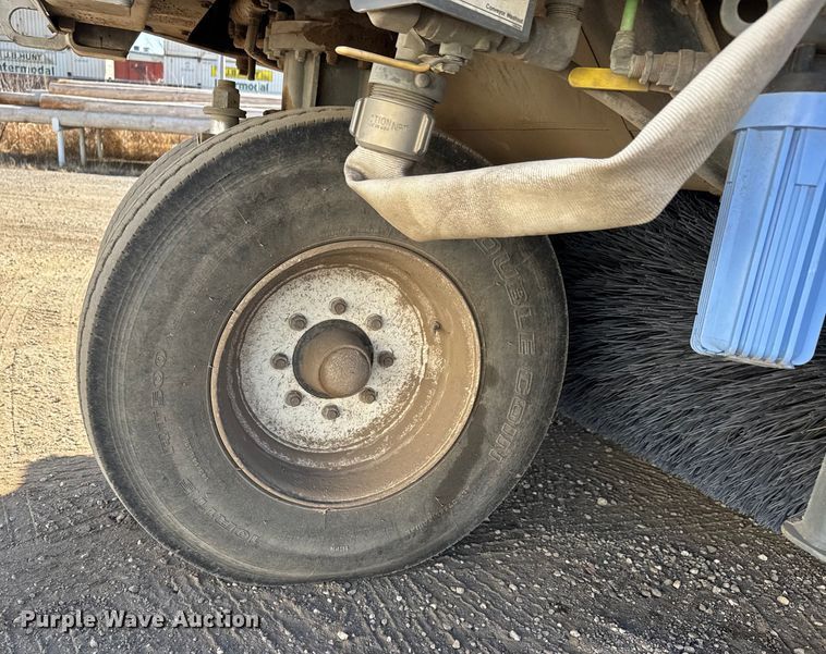 image for item ET4093 2009 Elgin Pelican Series NP street sweeper