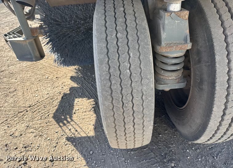 image for item ET4093 2009 Elgin Pelican Series NP street sweeper