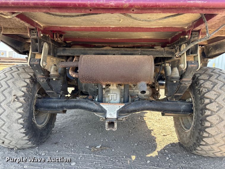 image for item ET4096 2011 Kawasaki Mule utility vehicle