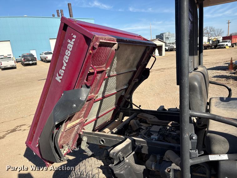 image for item ET4096 2011 Kawasaki Mule utility vehicle