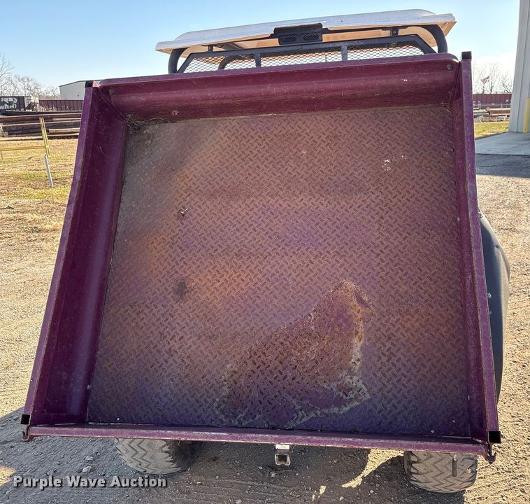 image for item ET4096 2011 Kawasaki Mule utility vehicle