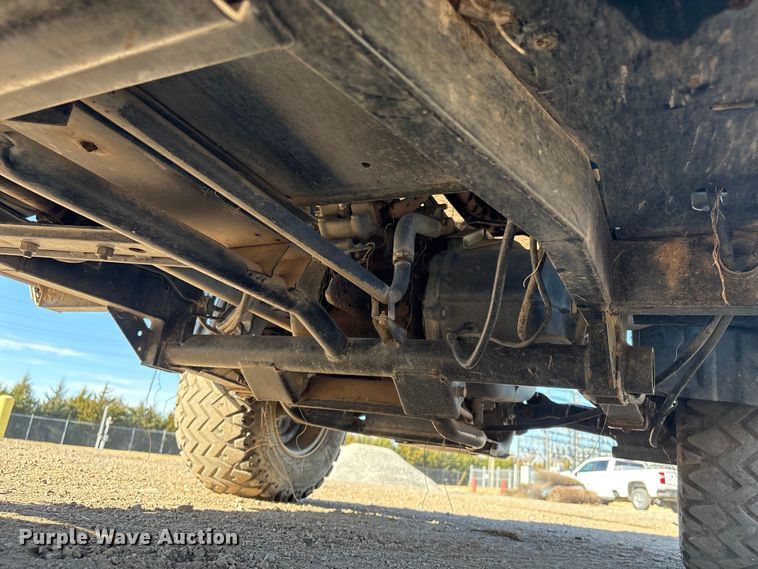 image for item ET4096 2011 Kawasaki Mule utility vehicle