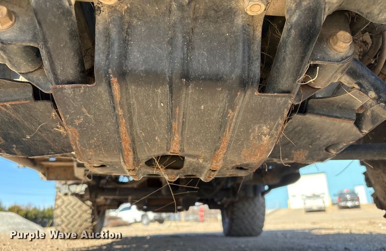 image for item ET4096 2011 Kawasaki Mule utility vehicle