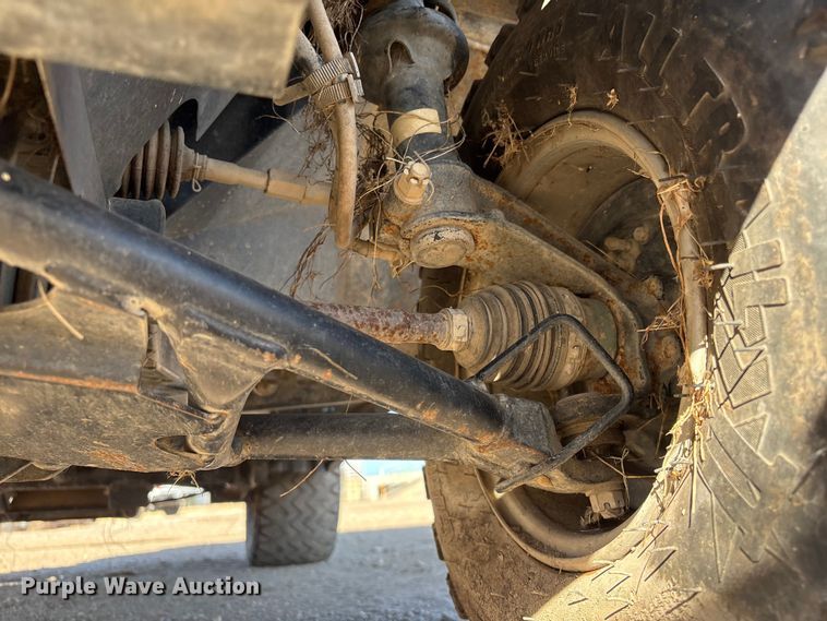 image for item ET4096 2011 Kawasaki Mule utility vehicle