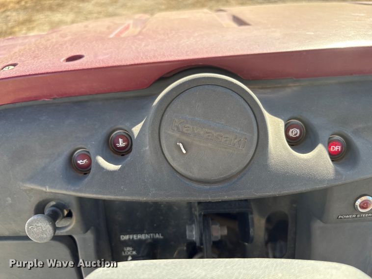 image for item ET4096 2011 Kawasaki Mule utility vehicle