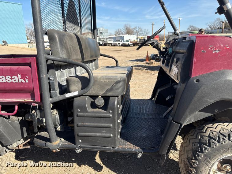 image for item ET4096 2011 Kawasaki Mule utility vehicle