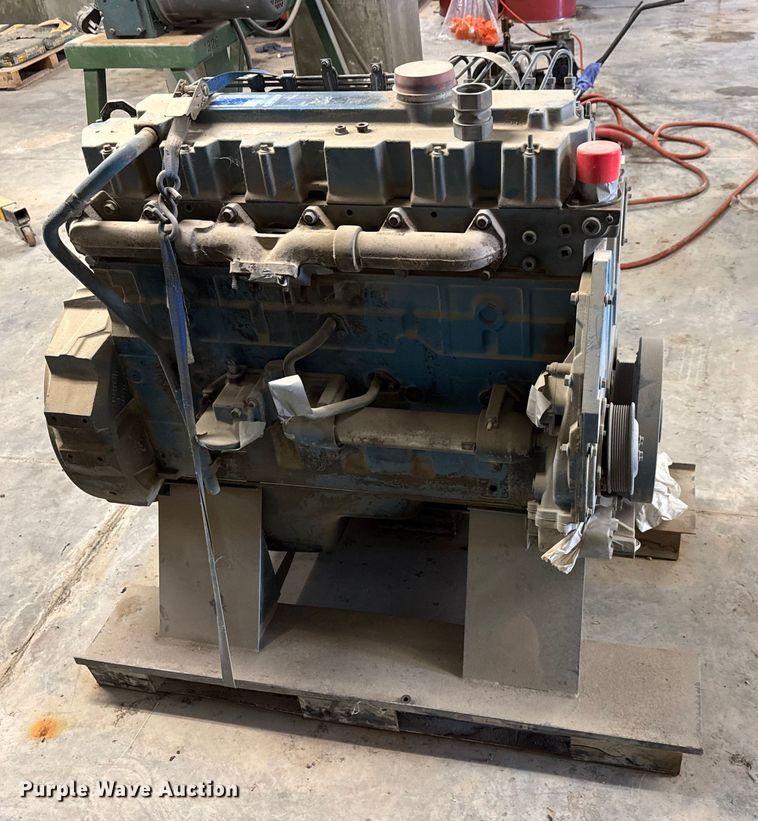 image for item ET4097 Navistar DT466HT A250 engine