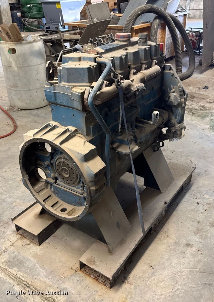 image for item ET4097 Navistar DT466HT A250 engine