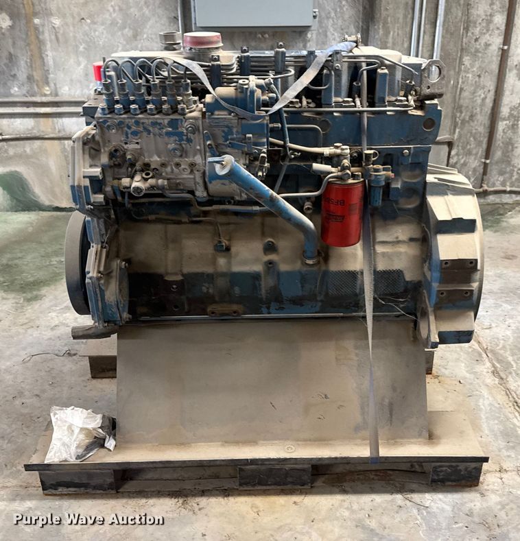 image for item ET4097 Navistar DT466HT A250 engine