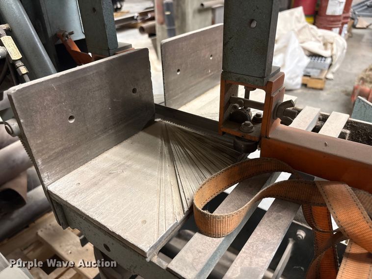 image for item ET4099 Ellis 1600 band saw