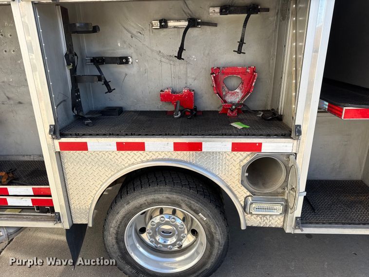 image for item ET4107 2010 Ford F550 crew cab pumper fire truck