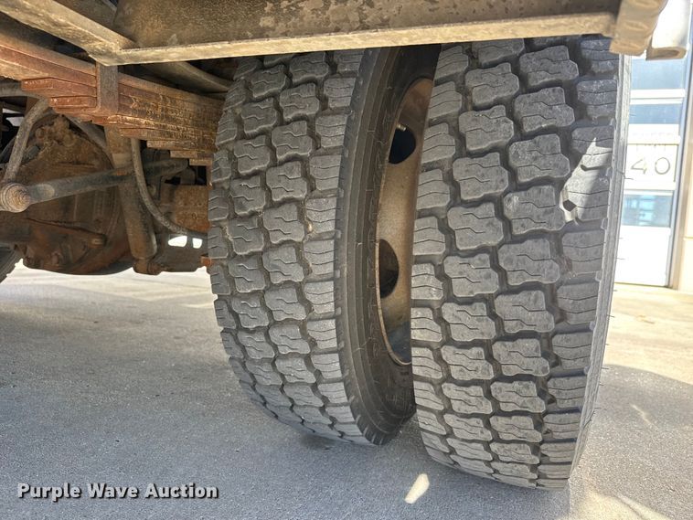 image for item ET4107 2010 Ford F550 crew cab pumper fire truck