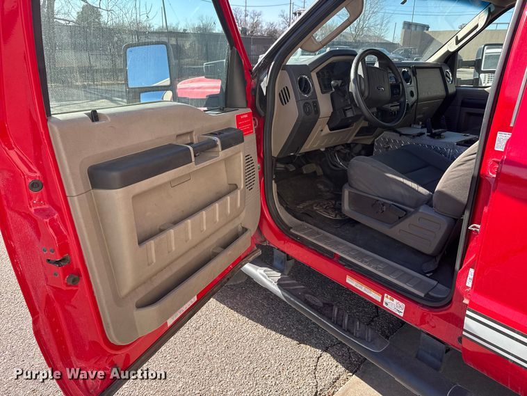 image for item ET4107 2010 Ford F550 crew cab pumper fire truck